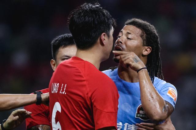 开云体育下载APP-【中超】贝尔托伤退柯钊替补席染红 梅州0比0河南