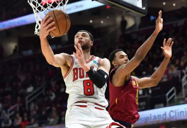 开云体育下载APP-拉文续约公牛阵容却原地踏步 下季想突破先求健康