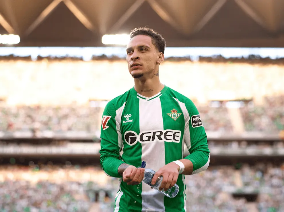 开云体育下载网址-塞尔列巴西顶替罗德里戈人选：安东尼，恩德里克，埃斯特旺