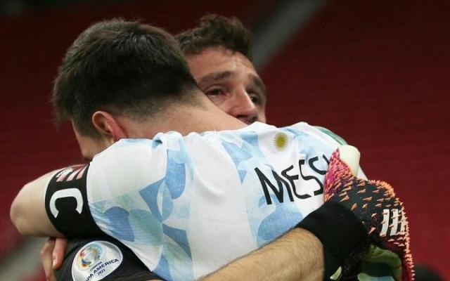 开云体育下载网址-梅西：我们知道埃米利亚诺会至少扑出两个点球