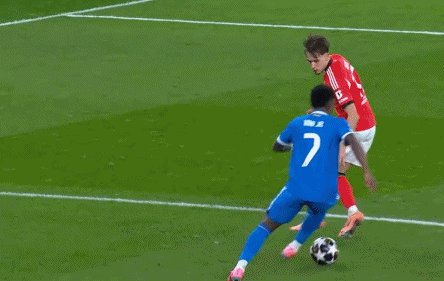 1771374427446080572.gif 1.gif